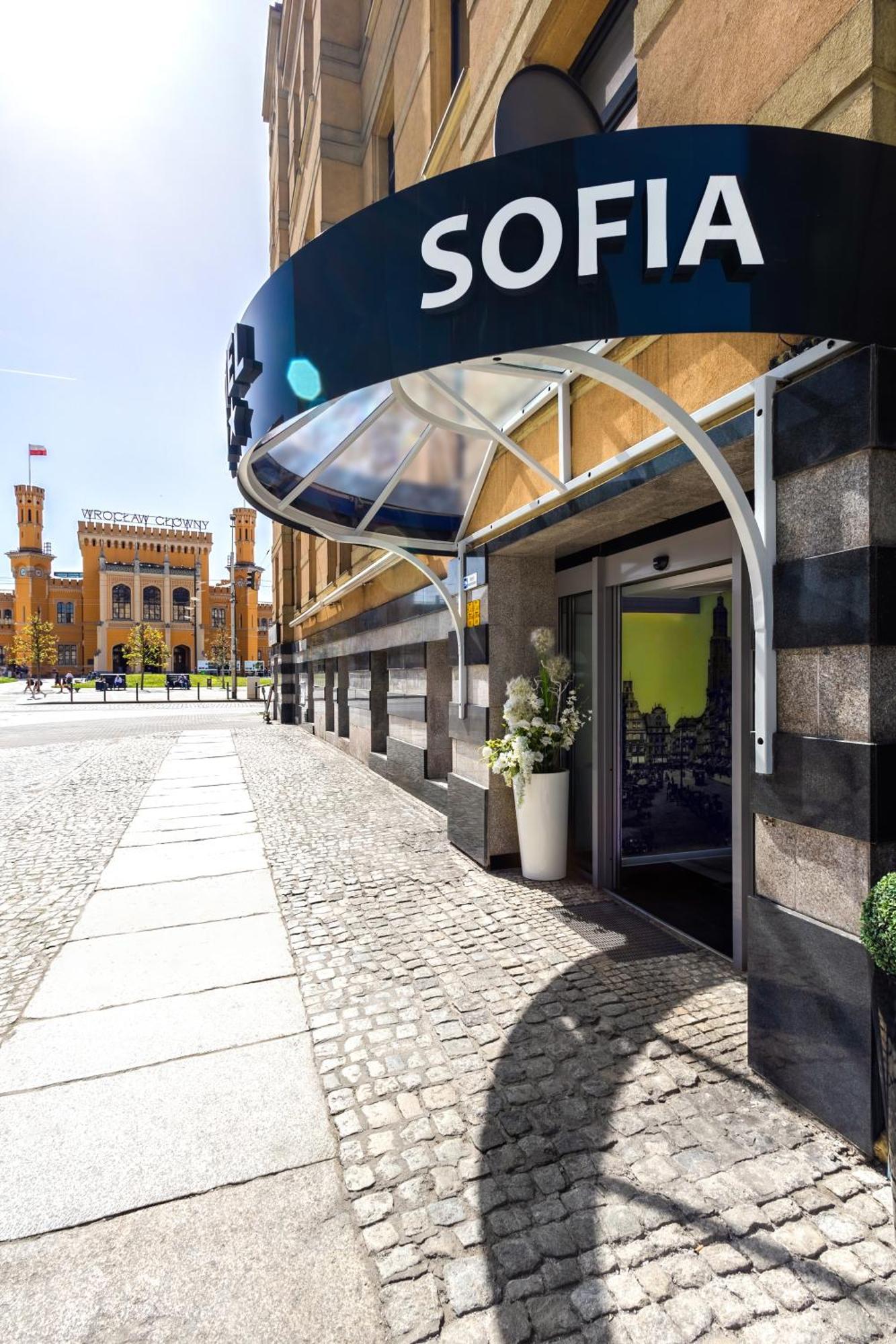 Hotel Sofia By The Railway Station Wrocław Dış mekan fotoğraf